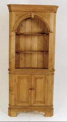 CUPBOARD CORNER GEORGIAN