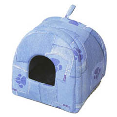 The Igloo is the ideal way to make your cat feel warm and safe. The bed has a soft polyester fibre b