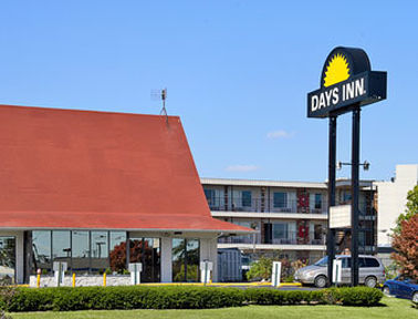 Unbranded Days Inn St Louis At Airport