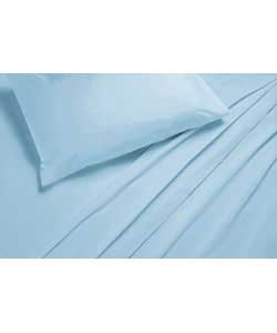 Plain dyed bedding. Set contains 2 fitted sheets and 1 pillowcase. 50% polyester, 50% cotton. Machin