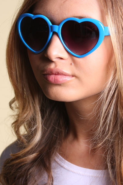 Unbranded Elea Blue Heart Shape Sunglasses