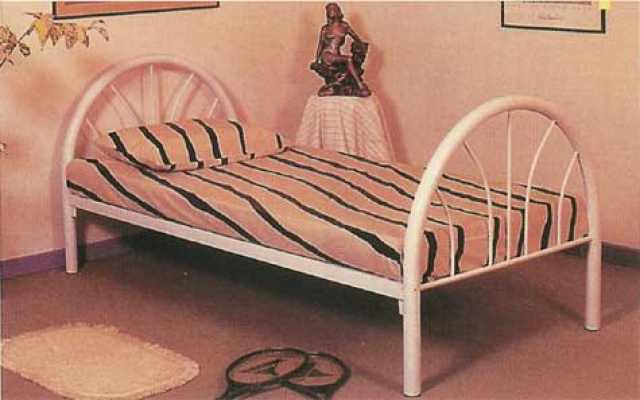 Elegant Single Bed