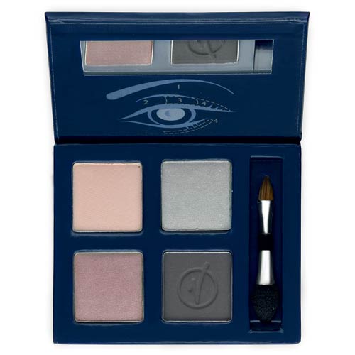 This stylish little palette contains four beautifully wearable shades that you can mix and match to 
