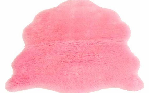 Super soft faux fur pile rug. 100% acrylic 30%. Non-slip backing. Size L90. W75cm. Weight 0.7kg. (Barcode EAN=5053095026924)