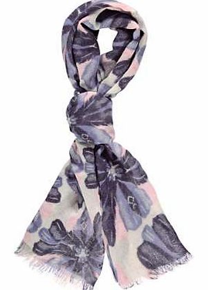 Add a little colour to your wardrobe with this pretty scarf in a stunning lilac feather multi print. A great accessory for any season.Kaleidoscope Scarf Features: 100% Wool 70 x 180 cm (27 x 71 ins)