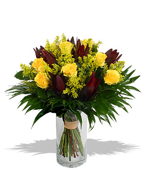 Unbranded Finest Bouquets - A Dozen Yellow Roses