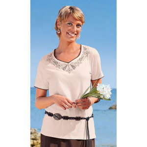 In pure cotton jersey. Lovely embroidered V-neckline. Narrow picot trim at neckline short sleeves. D