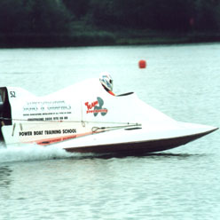 drive three types of high speed single seat powerboats