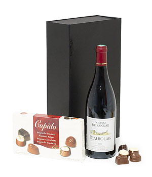 Unbranded Gift Hamper - Red Wine and Chocolates