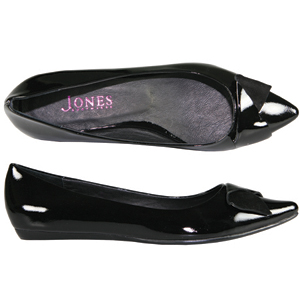 A stylish Patent pump from Jones Bootmaker. Features a low profile, pointed toe and decorative folde