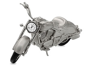 `Wheelable, fully detailed Harley-Davidson style motorbike, 8``/21cm wide by 5``/13cm high on its st