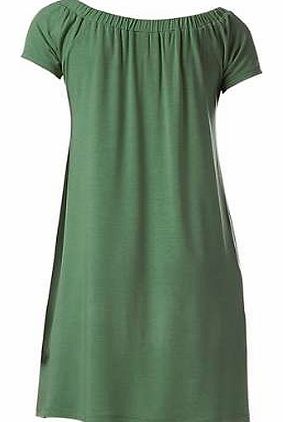 Get comfy and relaxed in this soft jersey pretty beachside dress. Just simply slip over your swimwear for an easy cover-up or add sandals and accessories for a light evening look. Can be worn off the shoulder due to the elasticated neckline.Heine Dre