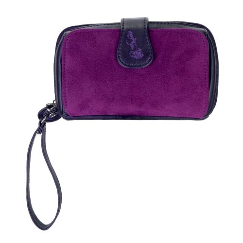 Keep all your most glamorous essentials in this stylish little bag. Most importantly theres space fo