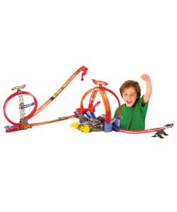 Hot Wheels ; Trick Tracks Power Loop Zone is the first trick tracks set ever to come with a power bo