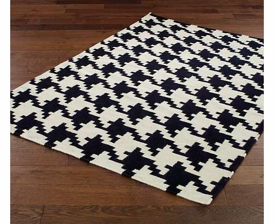 This distinctive houndstooth design is right on trend so is bound to bring a designer look to any room. In handwoven wool with a flat pile and is reversible.Rug Features Wool 60 x 120 cm (24 x 48 ins) 120 x 180 cm (48 x 72 ins) 150 x 240 cm (60 x 96 