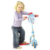 The three wheeled scooter has a fluffy Igglepiggle handlebar bag with squeaker, and anti-slip printe