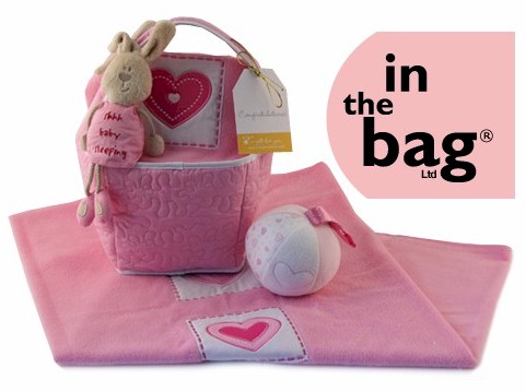 A gorgeous baby`s first gift - this nursery set is beautifully coordinated with it`s layered heart