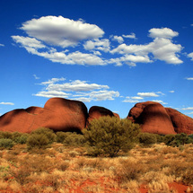Discover the magic of Kata Tjuta and the Valley of the Winds Walk before watching the sunset and enj