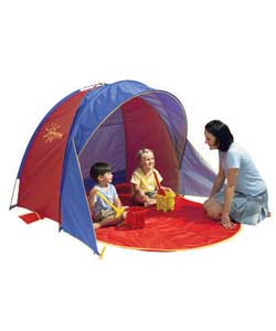 Spacious sun shade, suitable for all the family.Silver backed panels gives factor 50  UV sun protect