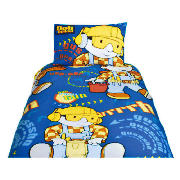 This single duvet cover set comes in blue and features Bob the Builder graphics to add a touch of co
