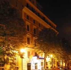 The Leonardi Eliseo Hotel in Rome occupies a wonderful position in via di Porta Pinciana, at the ver