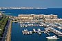 Positioned directly between Postiguet beach and the marina the location of this quality hotel is per