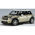 AUTOart has announced a 1/18 scale replica of the BMW Mini Cooper S from 2006 with a Sparkling Silve