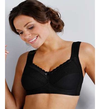 Perfectly cut cups keep the bust in place without flattening. Padded shoulder straps and hook and eye fastening adjustable at the back. Hand wash. 34% Polyamide, 30% Cotton, 20% Polyester, 16% Lycra* Elastane.*Lycra is a registered trademark of Invis