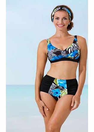 Lined bikini bra with wire band under the bust, in fashionable jungle inspired material. With adjustable shoulder straps, black elastic back and buckle. Miss Mary of Sweden Bikini Bra Features: Washable 55% Polyamide, 26% Polyester, 19% Elastane