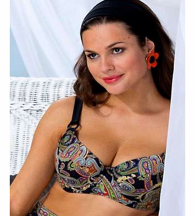 Shaping bikini-bra in balconette style with underwire and fully padded cups, lift the bust and give a beautiful shape. Featuring adjustable shoulder straps, and firm back construction in elastic material with buckle fastening at back. Brand: Miss Mar