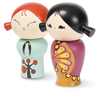 Say konnichiwa to Momiji, a new generation of über-cool Japanese art dolls. These highly collec