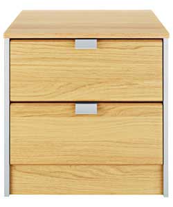 Size (H)49.4, (W)49.5, (D)44.2cm. Oak finish with brushed silver finish handles.Drawers with smooth 