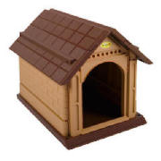 Keep your dog safe in this hard wearing dog kennel. The kennel has ventilation and double wall insul