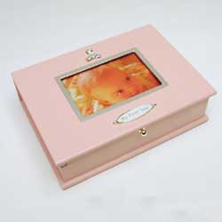 Gorgeous wooden keepsake box to hold all those precious memories from the early years of the little