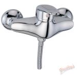 Polished shower mixer with carbon fibre look inser