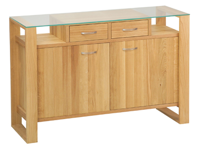 OAK SIDEBOARD LARGE SPACE