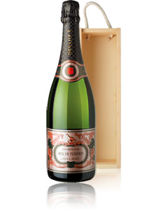 A superb, delicate pink Champagne that makes a perfect romantic gift. Named as its light, delicate c