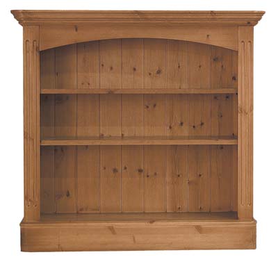 3FT x 3FT PINE BOOKCASE.ALL SOLID PINE WITH NO PLYWOOD.THE CARCUS FEATURES A TONGUE AND GROOVED