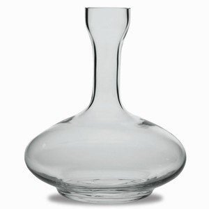 This beautiful crystalline decanter is particularly suitable for mature red wines. For those with a 