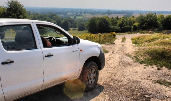 Unbranded One-to-One Two Hour Off Road Driving Experience