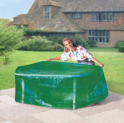 Made of polyethylene woven material which protects your beautiful garden furniture against all kinds