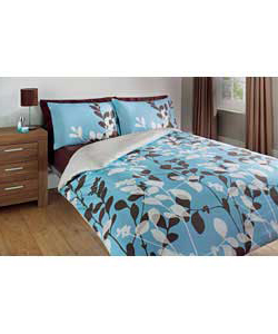 Bold all over design featuring stems and leaves.Set contains duvet cover and 2 pillowcases.52%