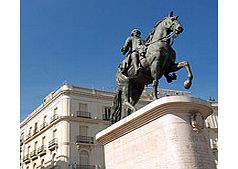A great way to get your bearings and learn more about this diverse city, the Panoramic Madrid tour introduces you to the history that has shaped its development and takes you to some of her best known and best loved sites.