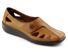 Stylishly comfortable to feel like a best friend. Perfect for feel-good days strolling across sand d