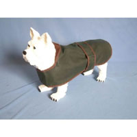 This coat is an ideal way to keep your dog warm. Made from a weather resistant waxed cotton for a lo