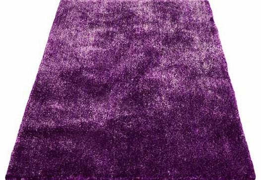 Supersoft silk touch shaggy rug with deep pile. Will add a touch of luxury to any room. Hand made. 100% polyester. Surface shampoo only. Size L170. W120cm. Weight 4.08kg. (Barcode EAN=5053095058017)