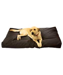 Suitable for large dogs. 100 polyurethane faux leather cover. 100 polyurethane crumbed visco elastic