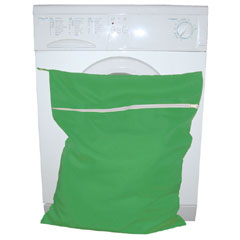 The Petwear Wash-Bag prevents damage to your washing machine from loose pet hair. Suitable for washi