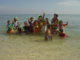 Unbranded Philippines community based marine conservation