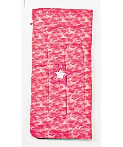 250gsm sleeping bag. 100 polyester. Washable at 40 degrees C.Detachable star icon can be placed onto